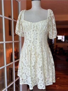 Pretty Garbage dandelion pale yellow Lace Mini Dress with Puff Sleeves. Small